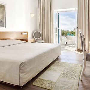 Standard Single Room Sea View